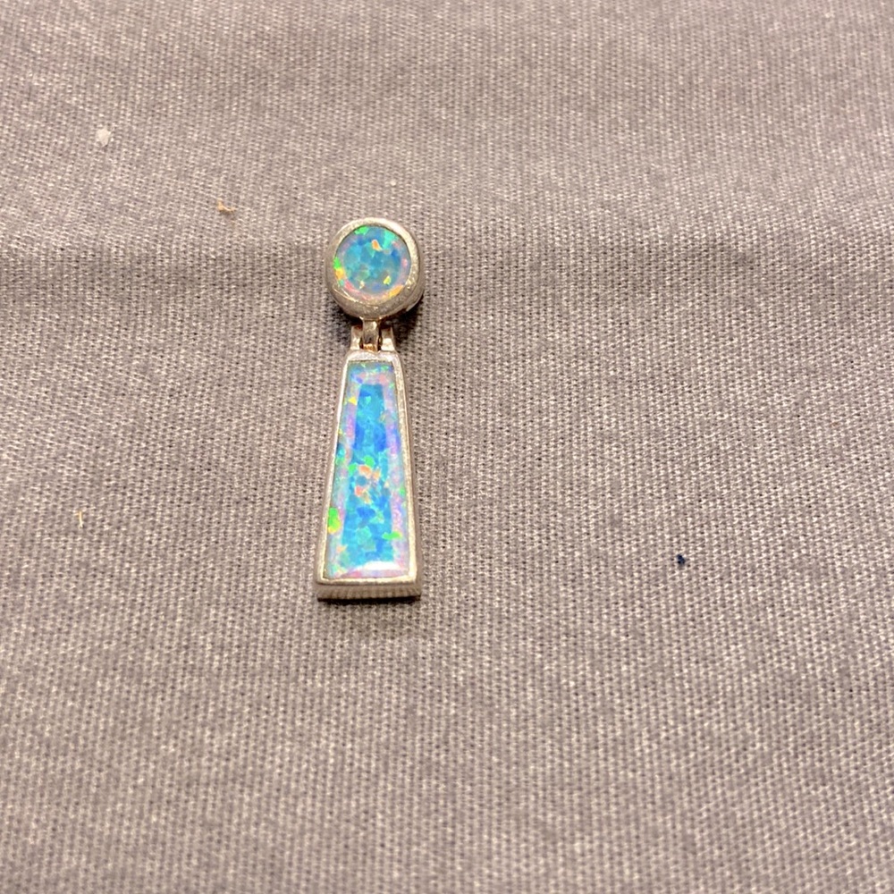 Hawaiian opal pendant